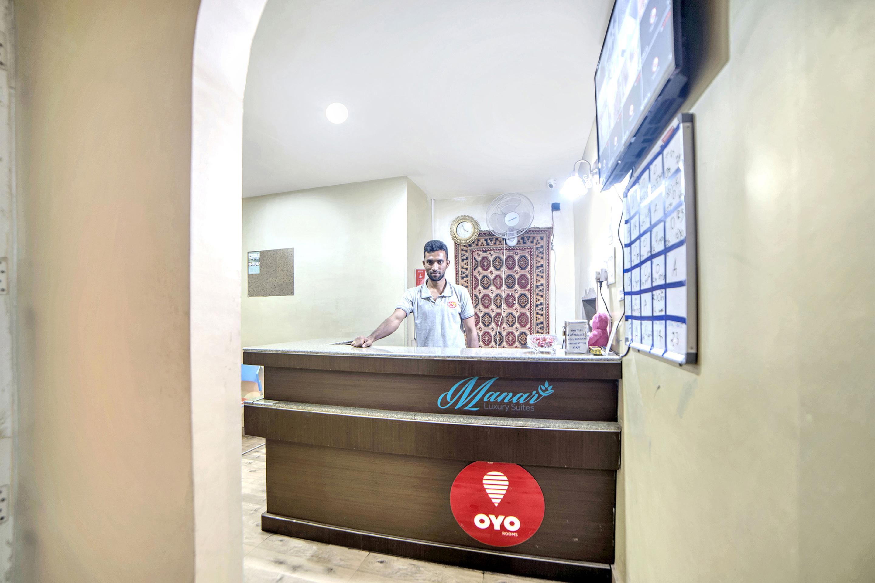 היידראבד Oyo 674 Apartment Hotel Manar Luxury Suites מראה חיצוני תמונה