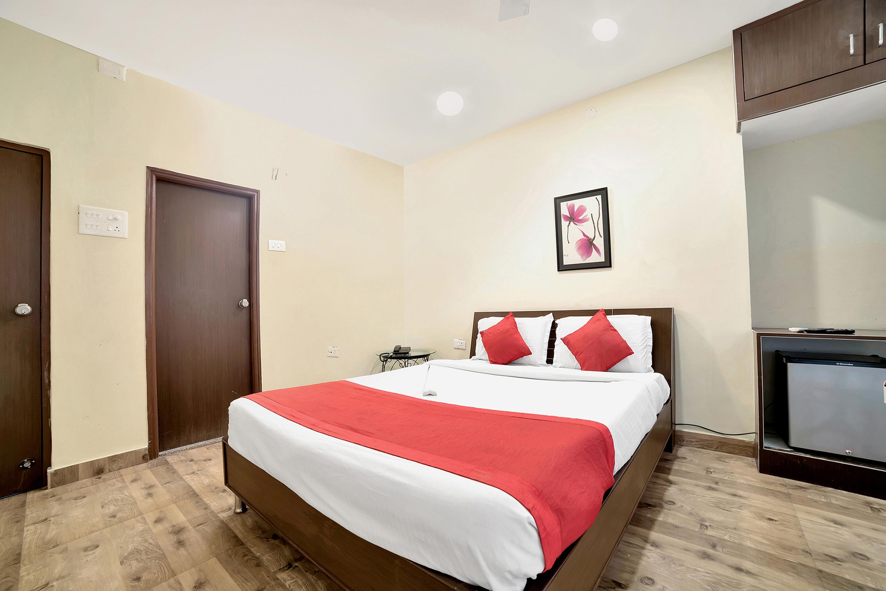 היידראבד Oyo 674 Apartment Hotel Manar Luxury Suites מראה חיצוני תמונה